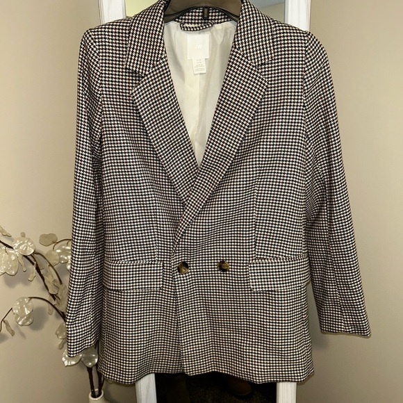 🍂H&M Black and White Checkered Blazer - Picture 1 of 3